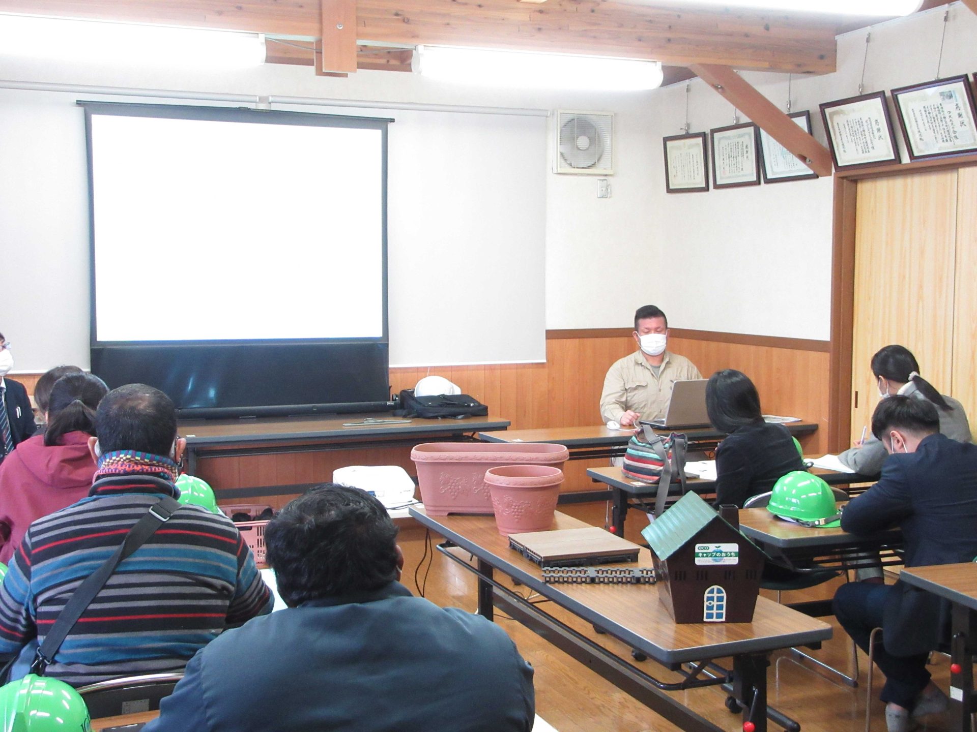 プラスチックのリサイクル（ローカルSDGｓの挑戦） | 脱炭素（エネルギー・気候変動）